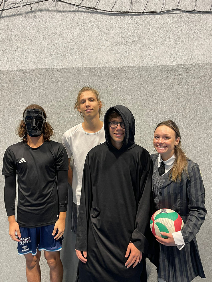 ../photos/dossiersPhotosOptimises/231104@Tournoi_Halloween_2023/WhatsApp Image 2023-11-04 at 21.21.39.jpeg